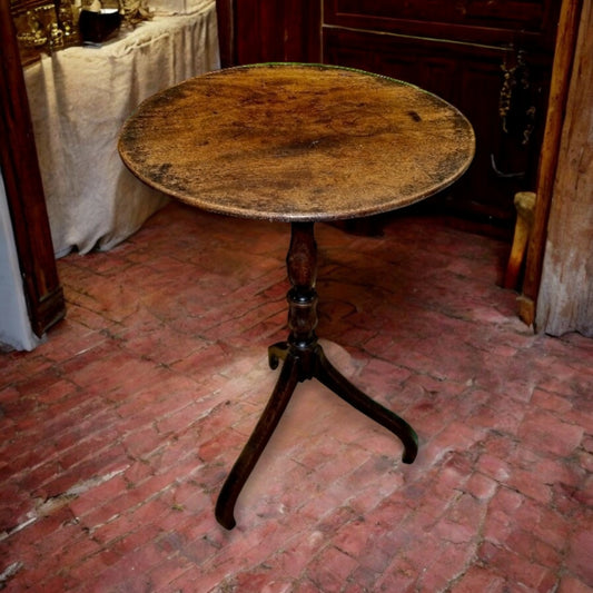 Provincial Late 18th Century English Antique Oak & Mahogany Tripod Table / Wine Table