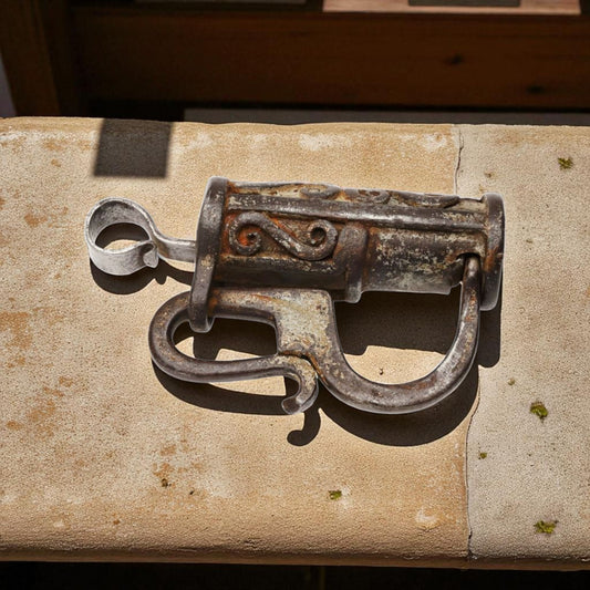 Large Early 17th-Century Antique Iron Bolt Lock / Padlock / Bultlås With Traces Of Original Polychrome
