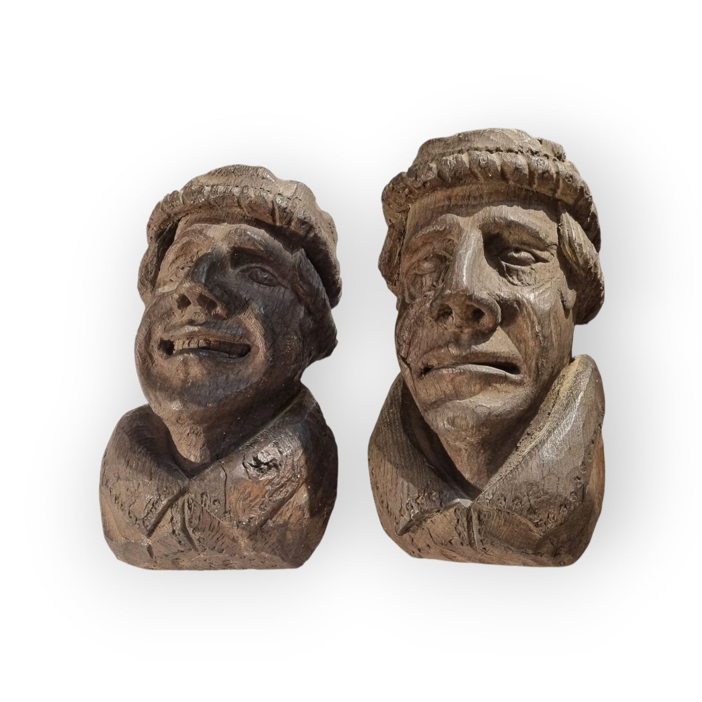 A Fine Pair of Late 15th-Century / Early 16th-Century English Antique Carved Oak Corbels in the Form of Characterful Heads