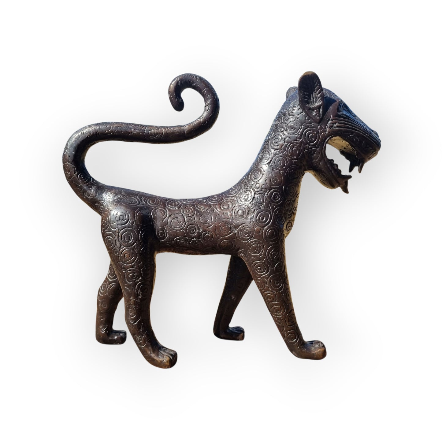 16th Century Style Decorative Antique Benin Bronze Sculpture In The Form Of A Leopard