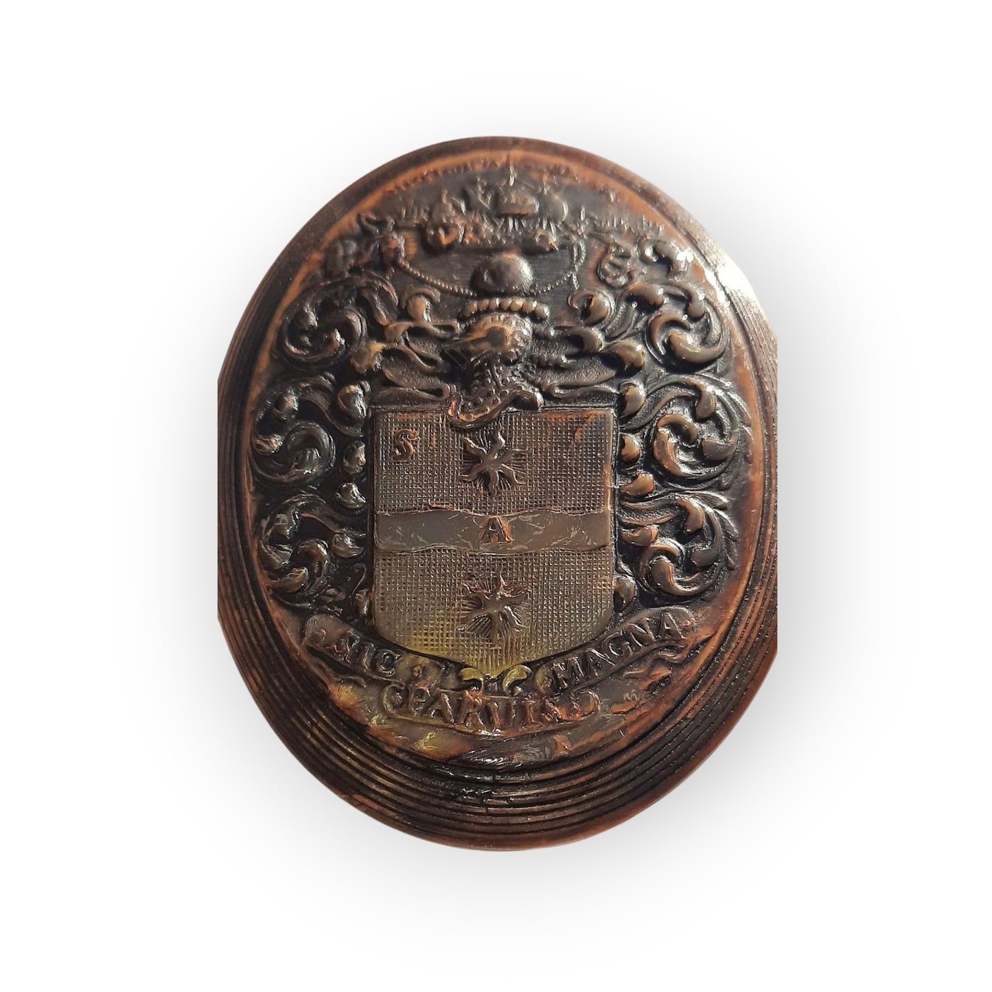 An Early 18th-Century English Antique Pressed Horn Tobacco Snuff Box, Attributed to John Obrisset (Active 1705-1727), Depicting The Arms of Sir Francis Drake
