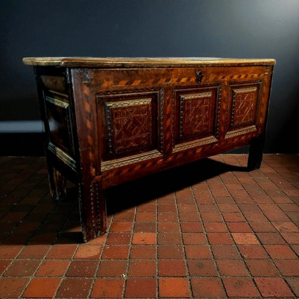 Late 16th Century Century Elizabeth I Period English Antique Oak Coffer / Chest, Attributed to Leeds, Yorkshire