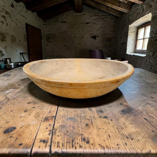 A Large Irish Sycamore Dairy Bowl, Late 18th / Early 19th Century, Circa 1780–1820