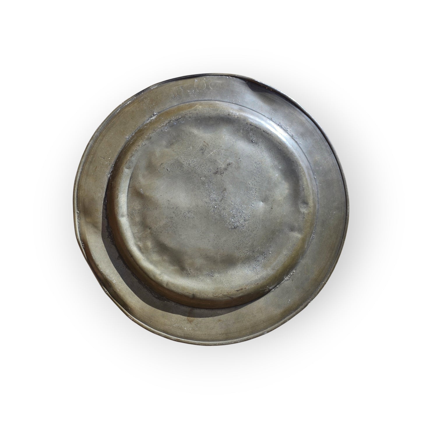 A Large English Antique Triple-Reeded Pewter Charger, circa 1675-1715, 40cm (15 3/4") Diameter