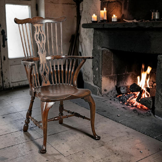 Georgian Style English Antique Splat-Back Windsor Armchair