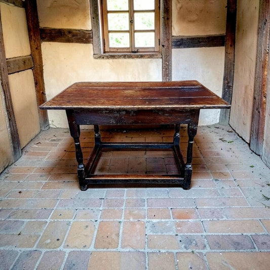 Mid 17th Century English Antique Joined Oak Centre Table