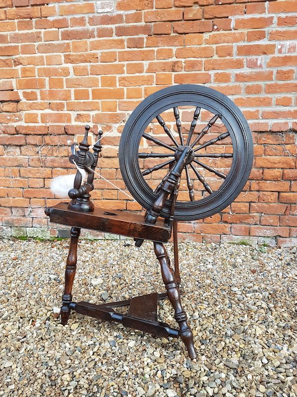 Late 18th Century Scottish Antique Spinning Wheel, Circa 1790, In Full Working Order