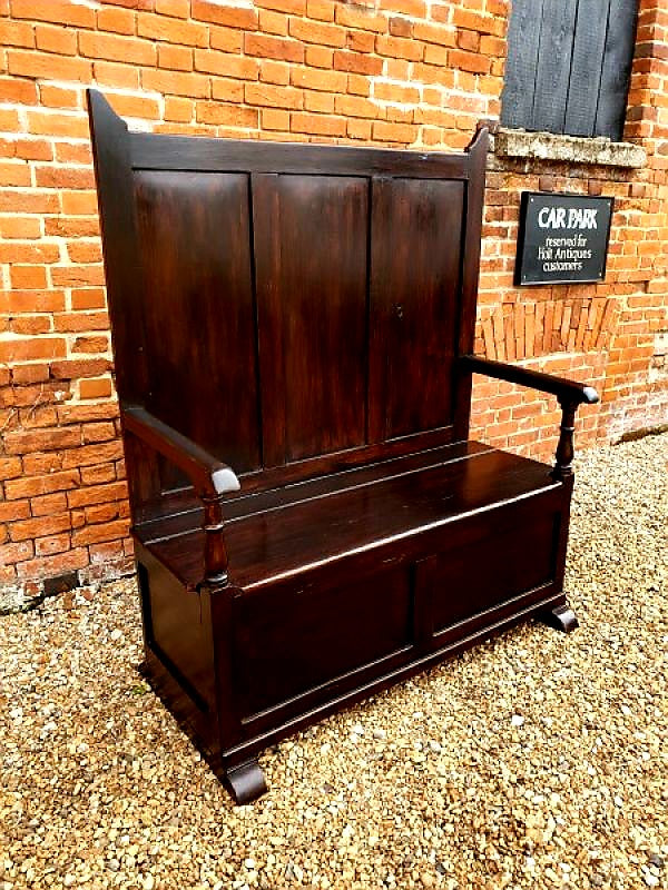 Early 19th Century Welsh Antique Pine Box Settle
