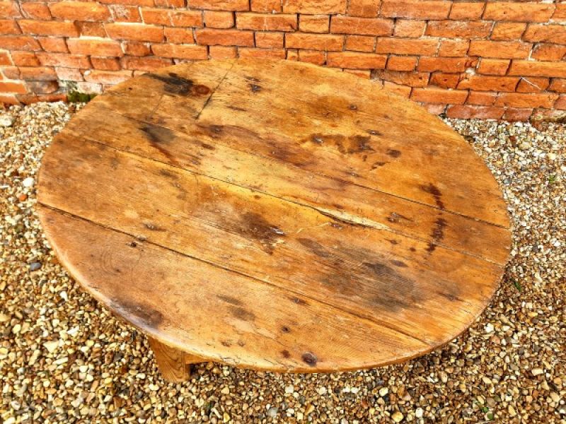 Late 18th Century Welsh Antique Pine Cricket Table