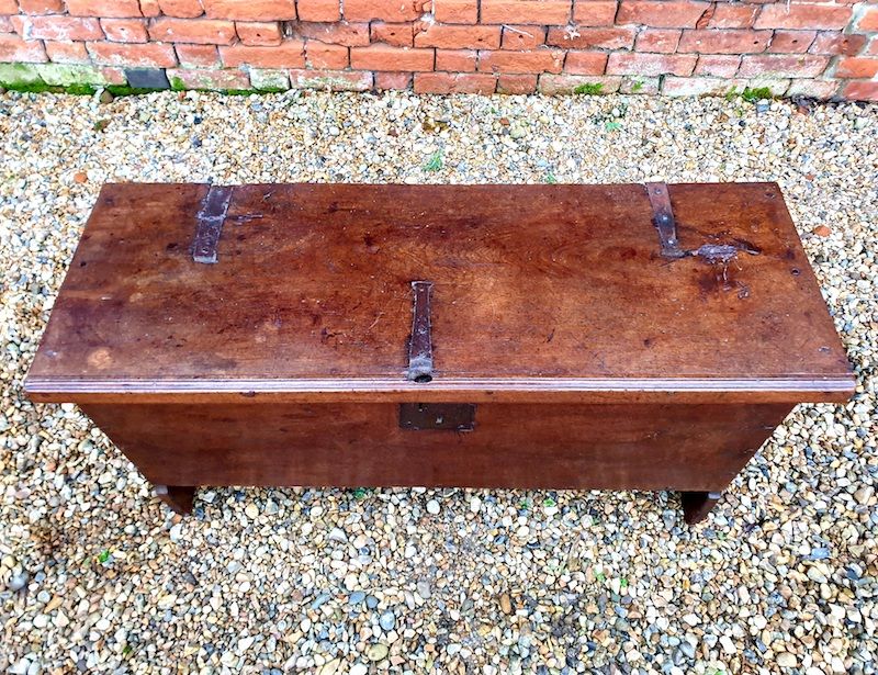 Late 16th Century Elizabethan Period English Antique Oak Boarded Chest or Coffer