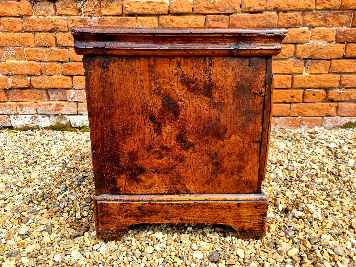 Late 17thC / Early 18thC English Antique Elm Close Stool