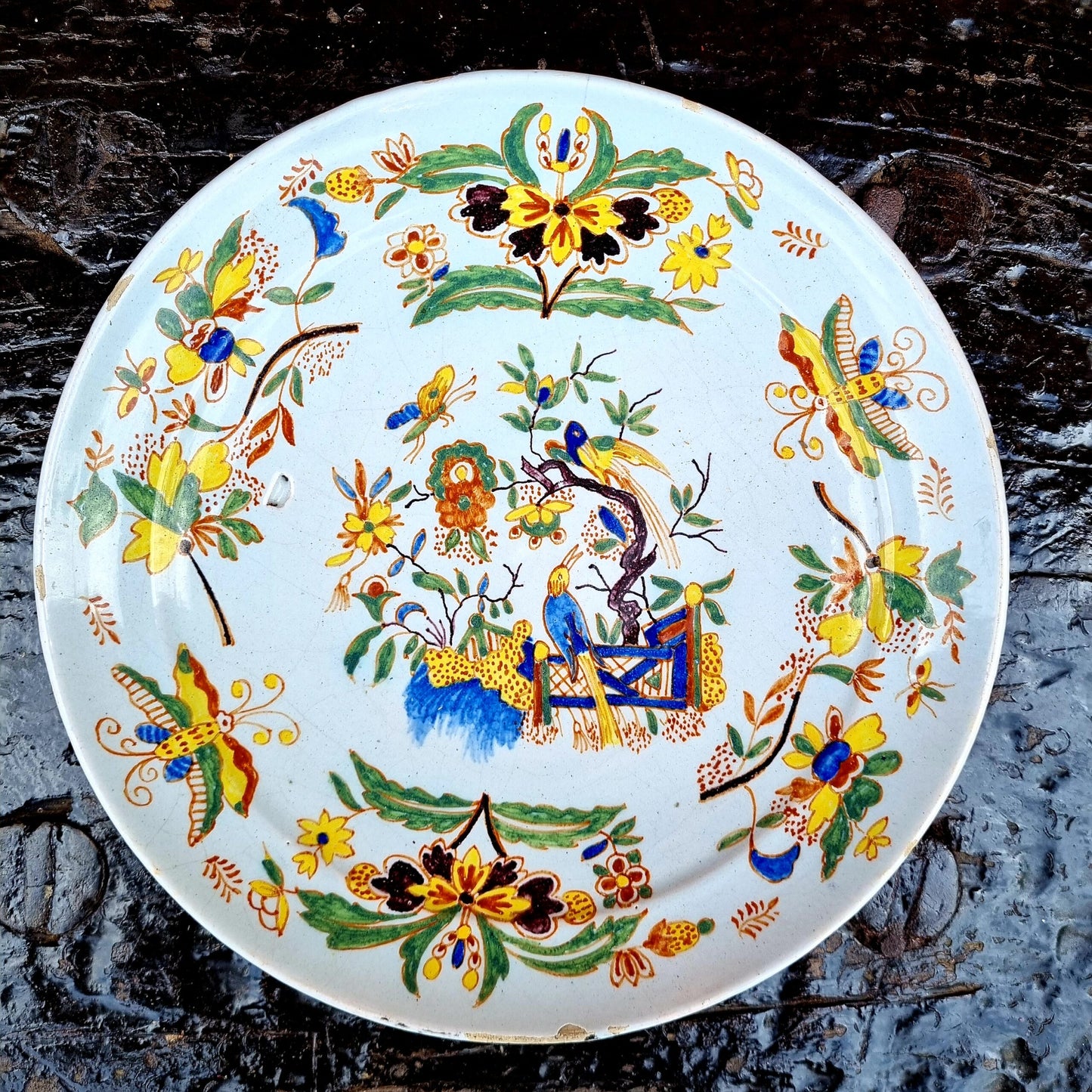 18th Century English / Dutch Antique Polychrome Delftware Plate in the Chinoiserie Manner