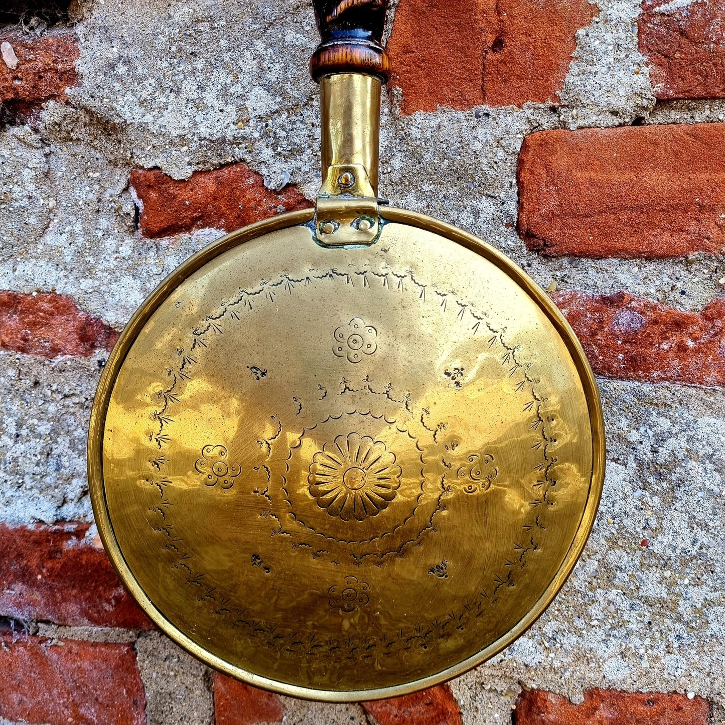 Diminutive 18th Century English / Dutch Antique Warming Pan