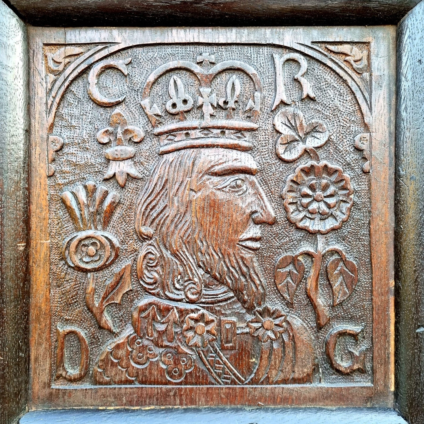 Rare 17th Century English Antique Carved Oak Portrait Panel Depicting King Charles I, Dated 1632